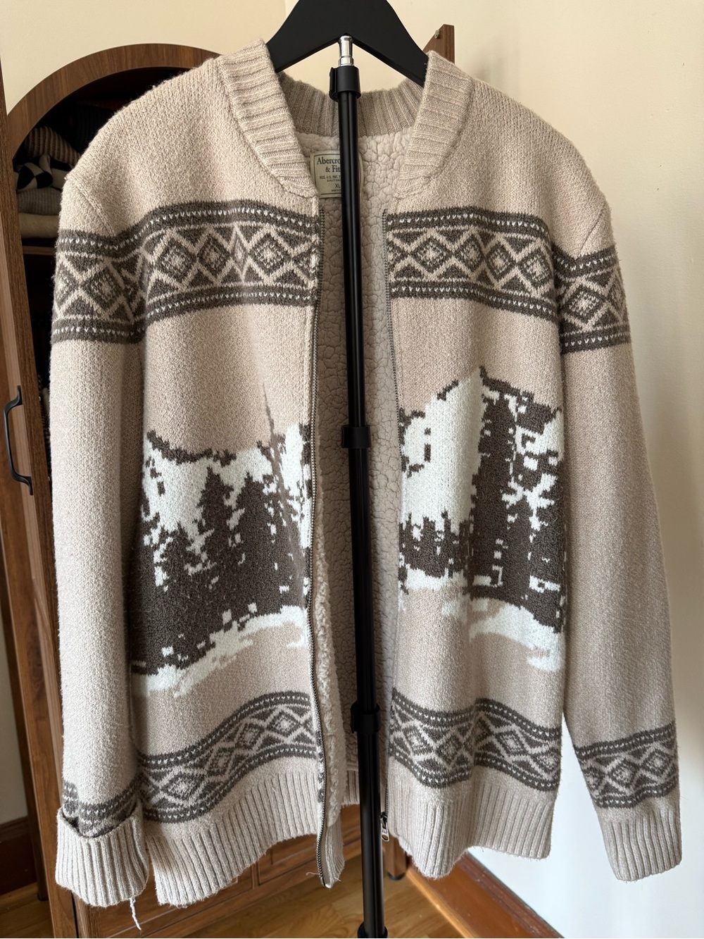 Abercrombie & Fitch Beige and Brown Fair Isle Zip-Up Sweater - Picture 2 of 5